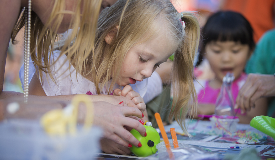 Children making puppets at Claremont Christmas Event, 2014. Facilitated by Spare Parts Puppet Theatre. Photo by Jessica Wyld