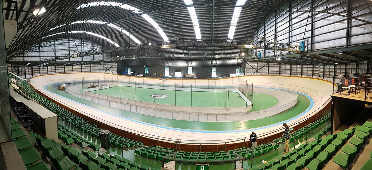 Wide angle interior photo of the Speeddome